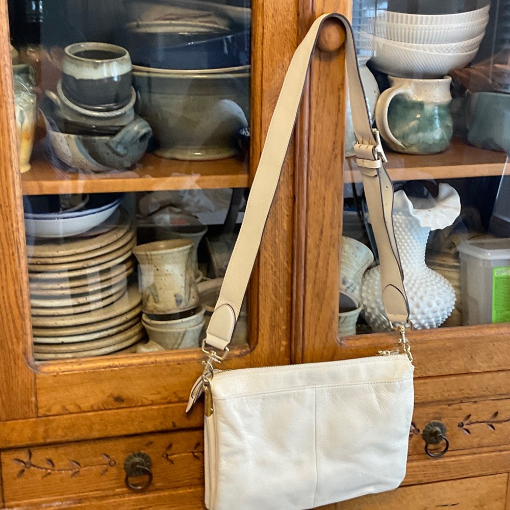 Aimee  Kestenberg Elegant Cream Shoulder/crossbody Bag